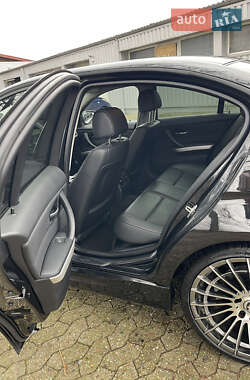 Седан BMW 3 Series 2010 в 