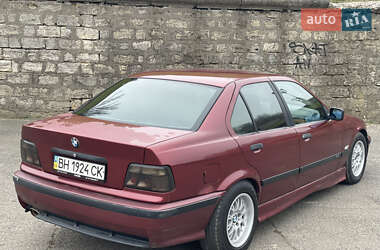 Седан BMW 3 Series 1994 в Миколаєві