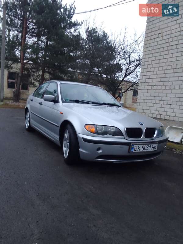 Седан BMW 3 Series 2002 в 