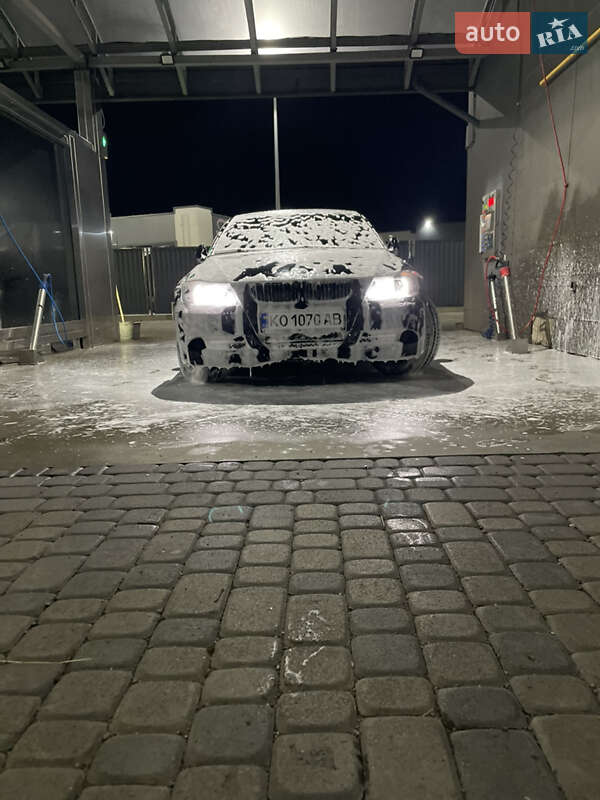 Седан BMW 3 Series 2006 в Страбичевом