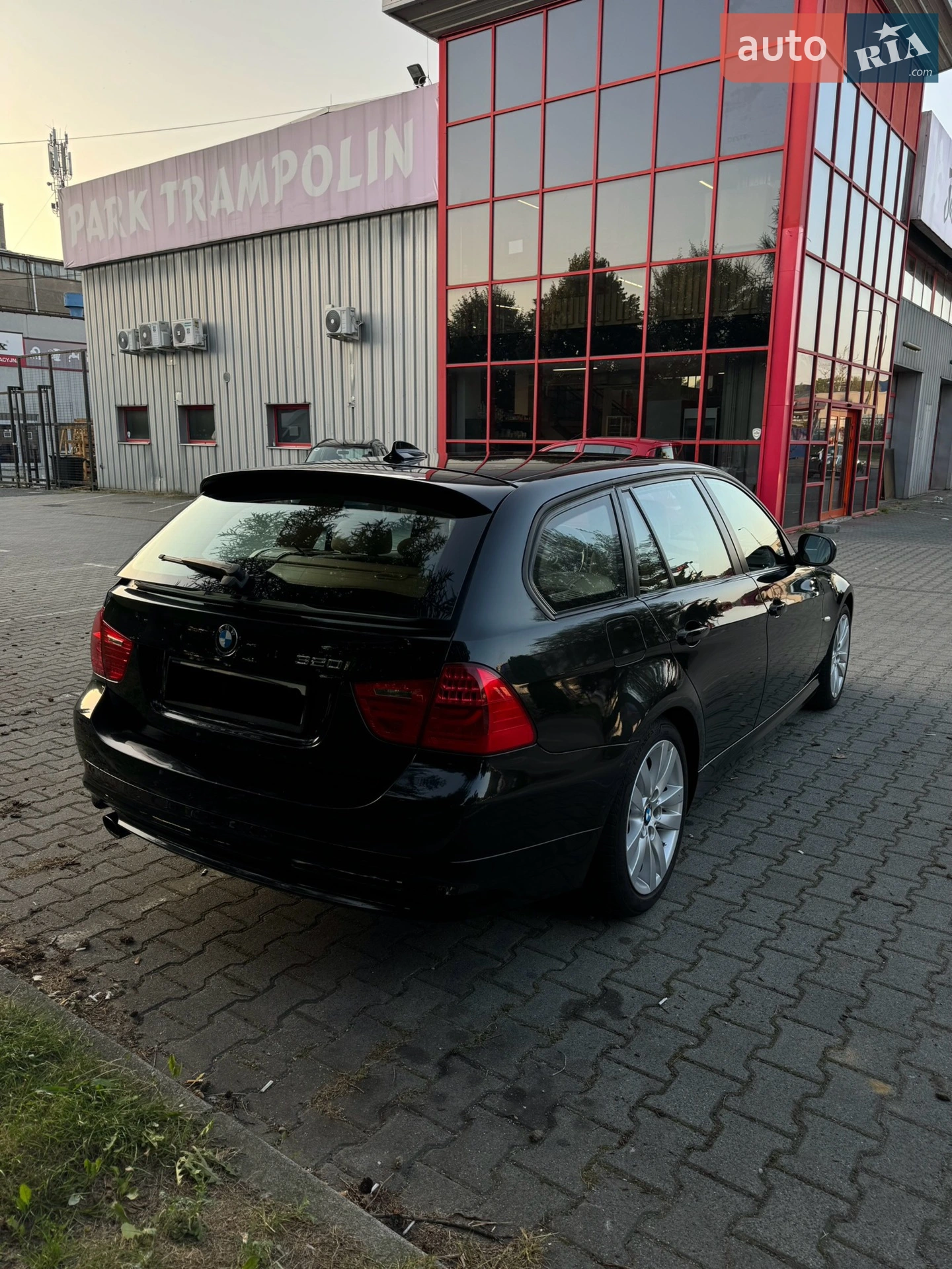2010 BMW 3er - мініатюра 4
