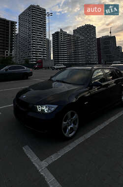 Универсал BMW 3 Series 2006 в Киеве