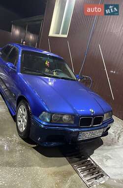 Седан BMW 3 Series 1994 в Ходорове