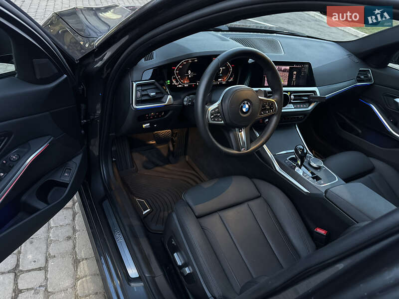 Седан BMW 3 Series 2021 в Львові