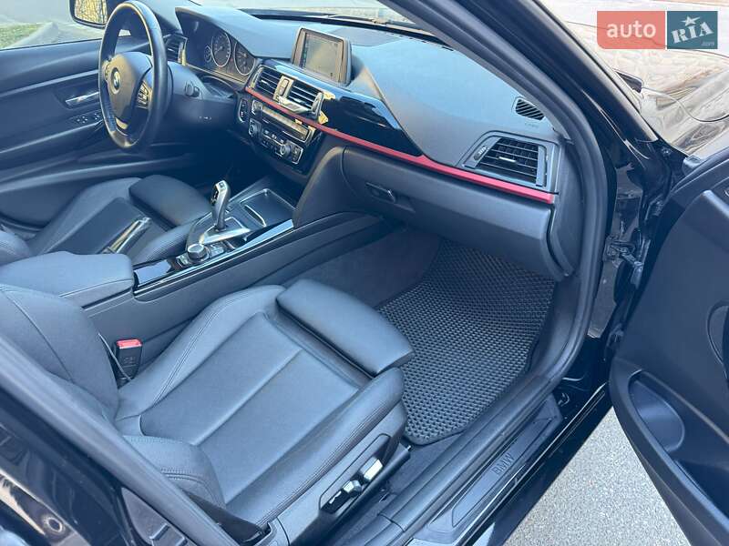 Седан BMW 3 Series 2017 в Києві
