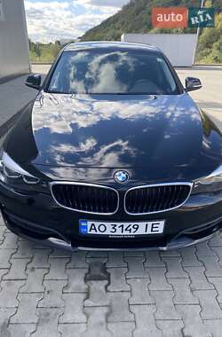 Седан BMW 3 Series 2020 в Мукачевому