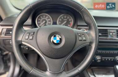 Купе BMW 3 Series 2012 в 