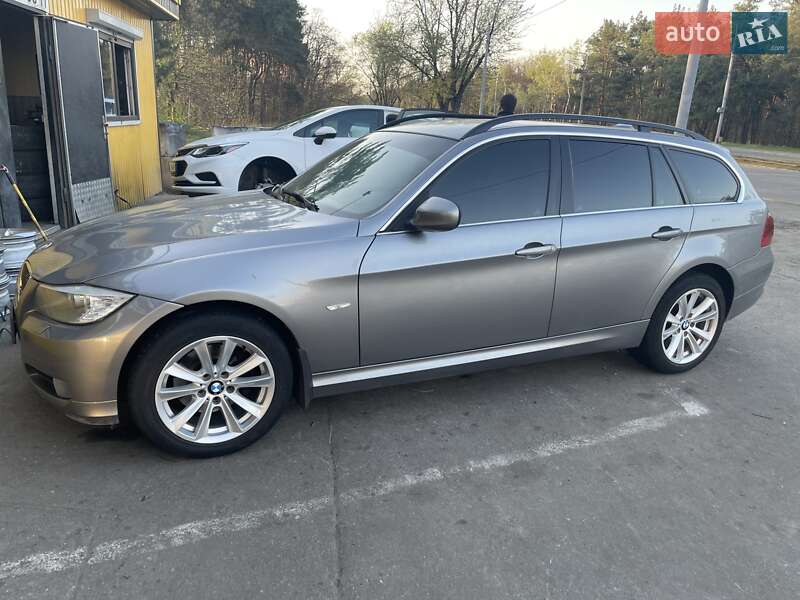 Универсал BMW 3 Series 2009 в Киеве фото 2 Универсал BMW 3 Series 2009 в Киеве