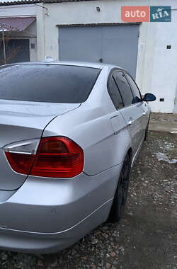 Седан BMW 3 Series 2006 в Конотопі