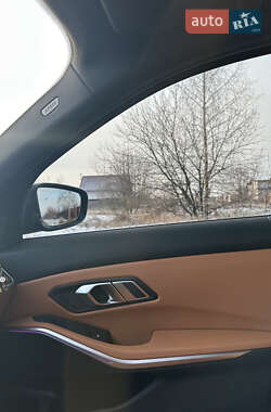 Седан BMW 3 Series 2022 в 