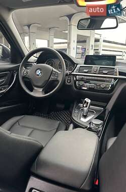 Седан BMW 3 Series 2016 в Одессе