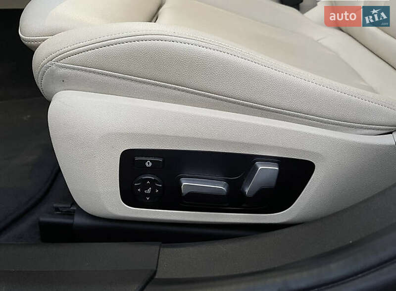 Седан BMW 3 Series 2019 в Києві фото 20 Седан BMW 3 Series 2019 в Києві