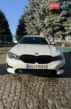 Седан BMW 3 Series 2022 в Кропивницькому