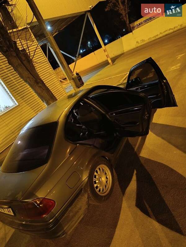 Седан BMW 3 Series 1998 в Днепре