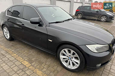 Седан BMW 3 Series 2011 в Жидачові