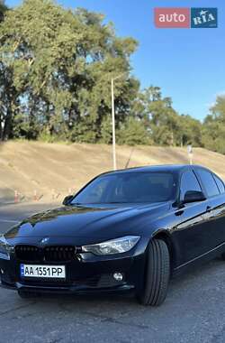 Седан BMW 3 Series 2013 в Львові