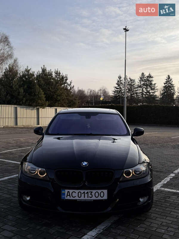 Седан BMW 3 Series 2009 в Луцке