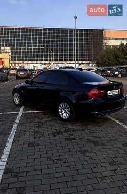 Седан BMW 3 Series 2009 в Луцке