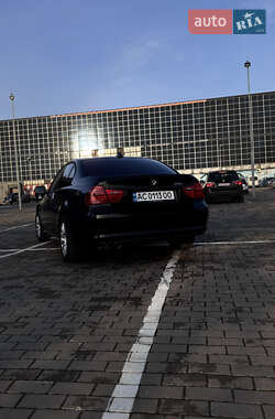 Седан BMW 3 Series 2009 в Луцке