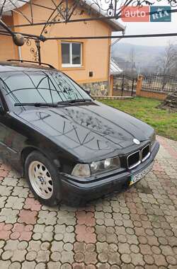 Універсал BMW 3 Series 1999 в Чернівцях