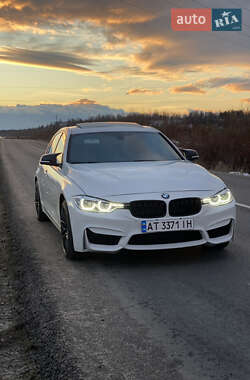 Седан BMW 3 Series 2016 в Калуші