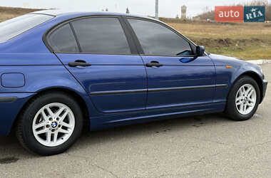 Седан BMW 3 Series 2004 в 