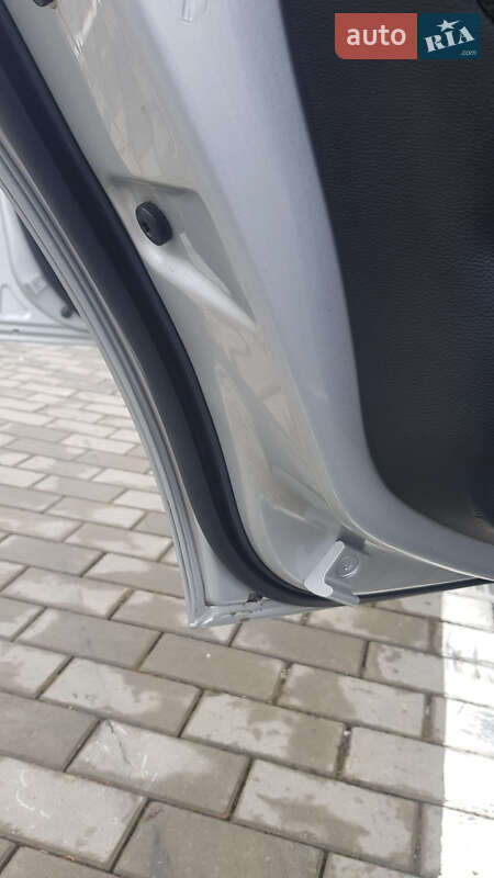 Универсал BMW 3 Series 2010 в Луцке фото 31 Универсал BMW 3 Series 2010 в Луцке