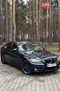 Седан BMW 3 Series 2008 в Бучі