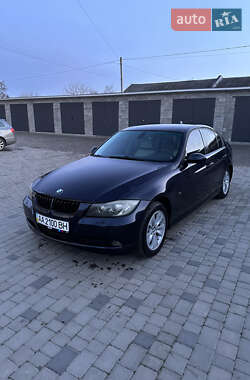 Седан BMW 3 Series 2007 в Березному