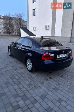 Седан BMW 3 Series 2007 в Березному