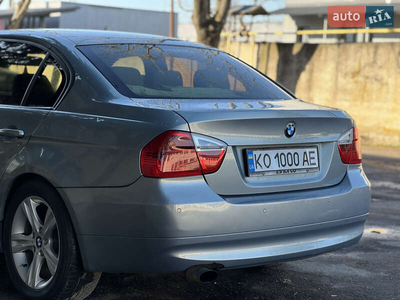 Седан BMW 3 Series 2007 в Мукачевому