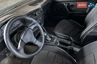 Седан BMW 3 Series 1989 в 