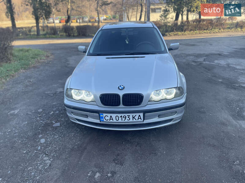 Седан BMW 3 Series 1999 в Мукачевому