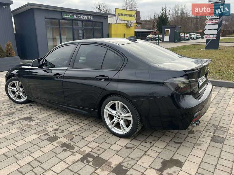 Седан BMW 3 Series 2016 в Львові