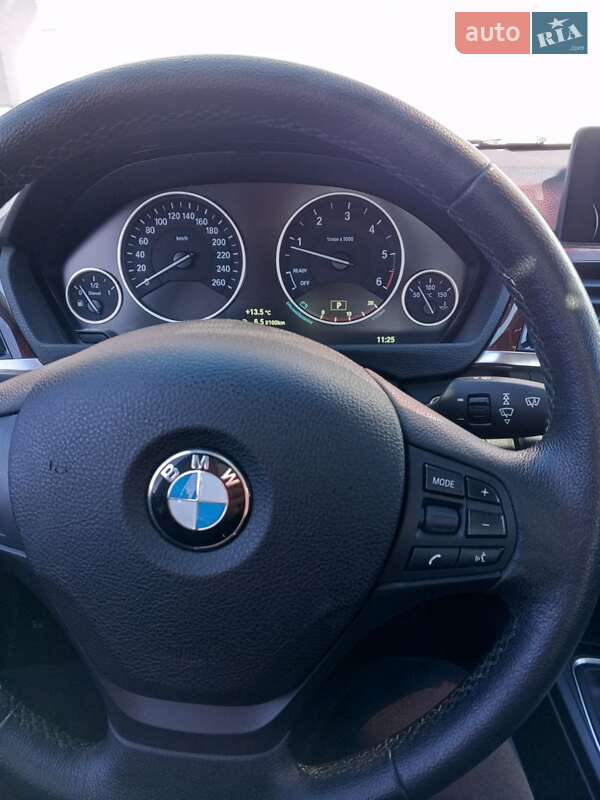 Седан BMW 3 Series 2014 в Кременчуге