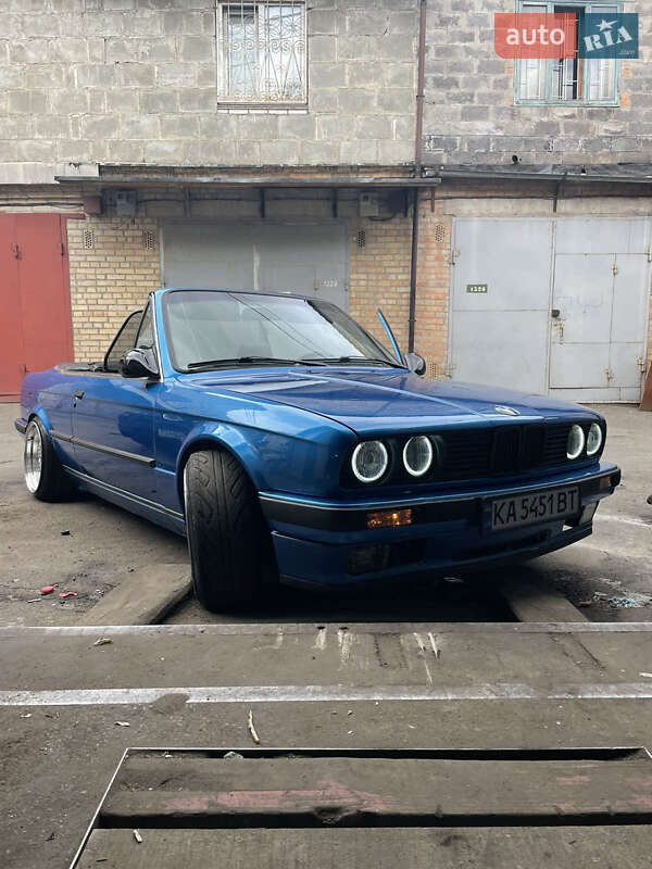 Кабриолет BMW 3 Series 1991 в Киеве