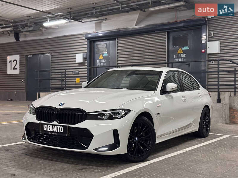 BMW 3 Series 2022
