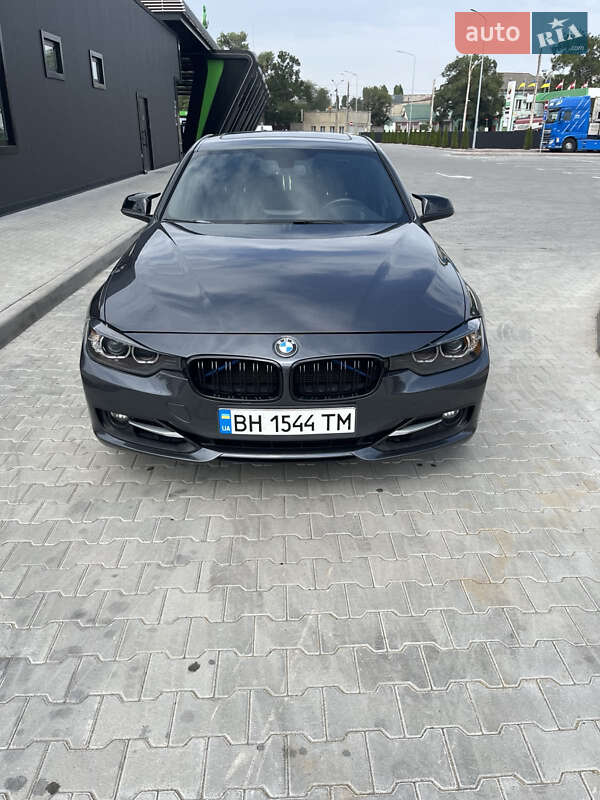 Седан BMW 3 Series 2012 в 