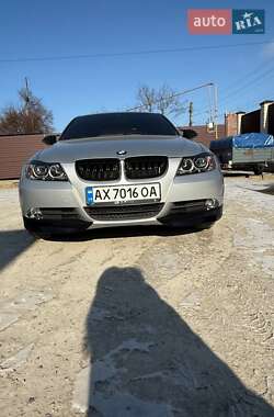 Седан BMW 3 Series 2005 в Чугуєві