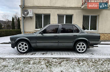 Седан BMW 3 Series 1985 в Моршине