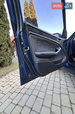 Седан BMW 3 Series 2004 в 