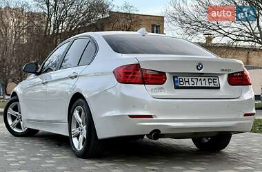 Седан BMW 3 Series 2015 в 