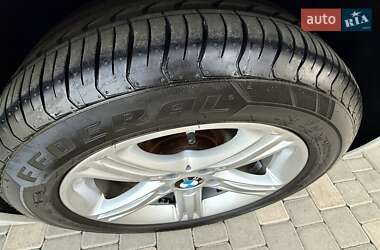 Седан BMW 3 Series 2015 в 
