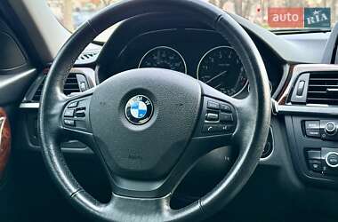 Седан BMW 3 Series 2015 в 