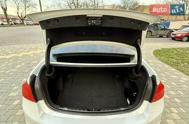 Седан BMW 3 Series 2015 в 