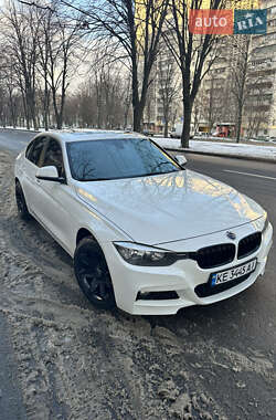 Седан BMW 3 Series 2014 в Дніпрі