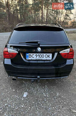 Универсал BMW 3 Series 2005 в Мостиске