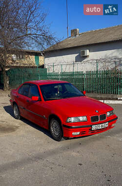 Седан BMW 3 Series 1998 в Сквирі