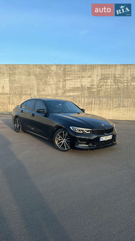 Седан BMW 3 Series 2019 в Львові