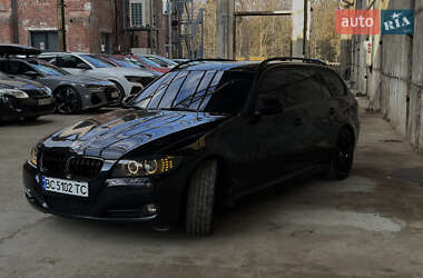 Универсал BMW 3 Series 2009 в Львове